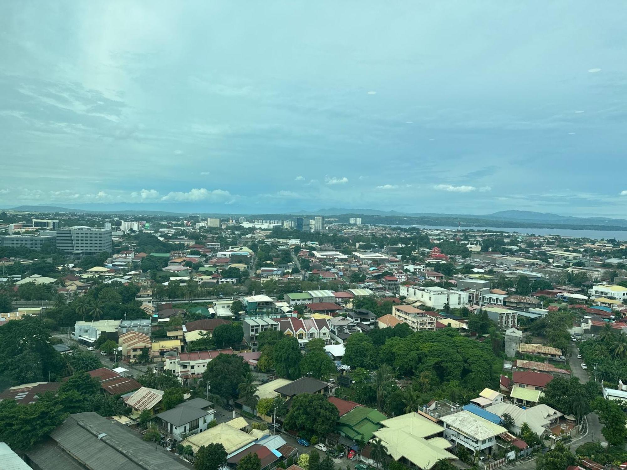 Feels Like Home Condos Abreeza Place Tower 1 & 2 Davao Екстер'єр фото